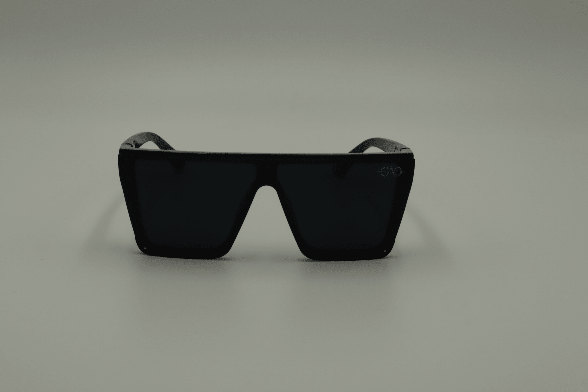 Nova Shield Black